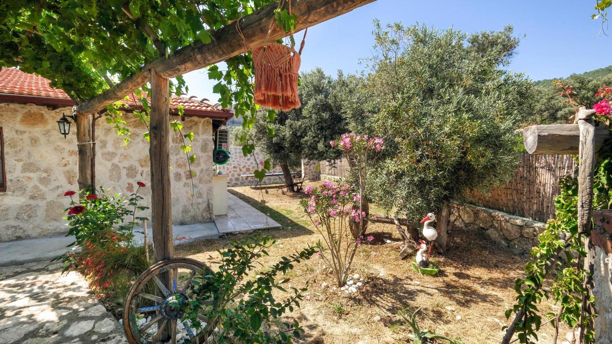 Likya House - Deniz Ve Doga Manzarali, Havuzlu Villa พาทารา ภายนอก รูปภาพ